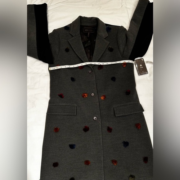 BCBG JAXSON Grey Pom Pom Coat Sz M - Picture 5 of 10